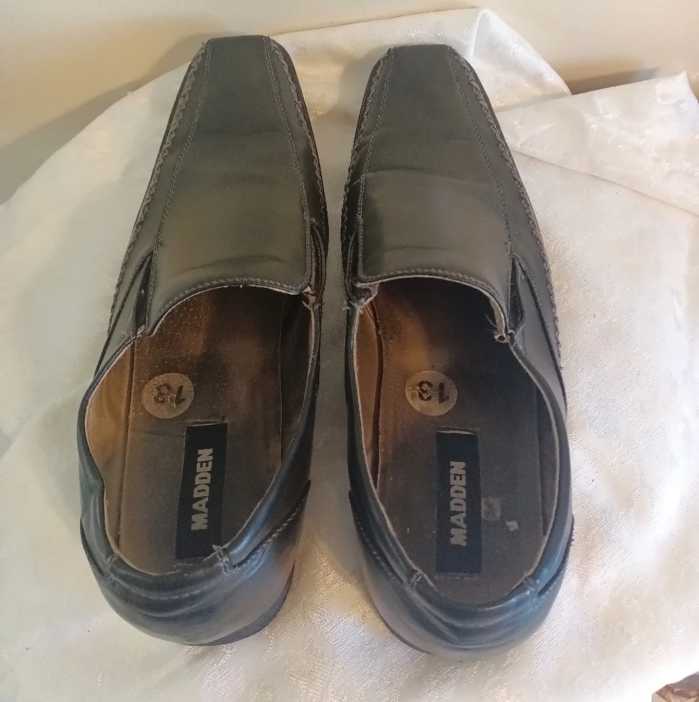 Steve Madden size 13 men's black loader